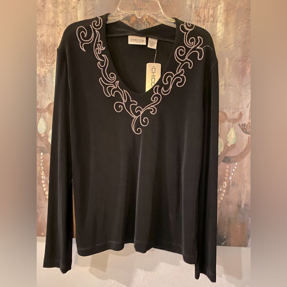 NWT Chico’s Biltmore Crystal Travelers Top in Black with White Embroidery size 1